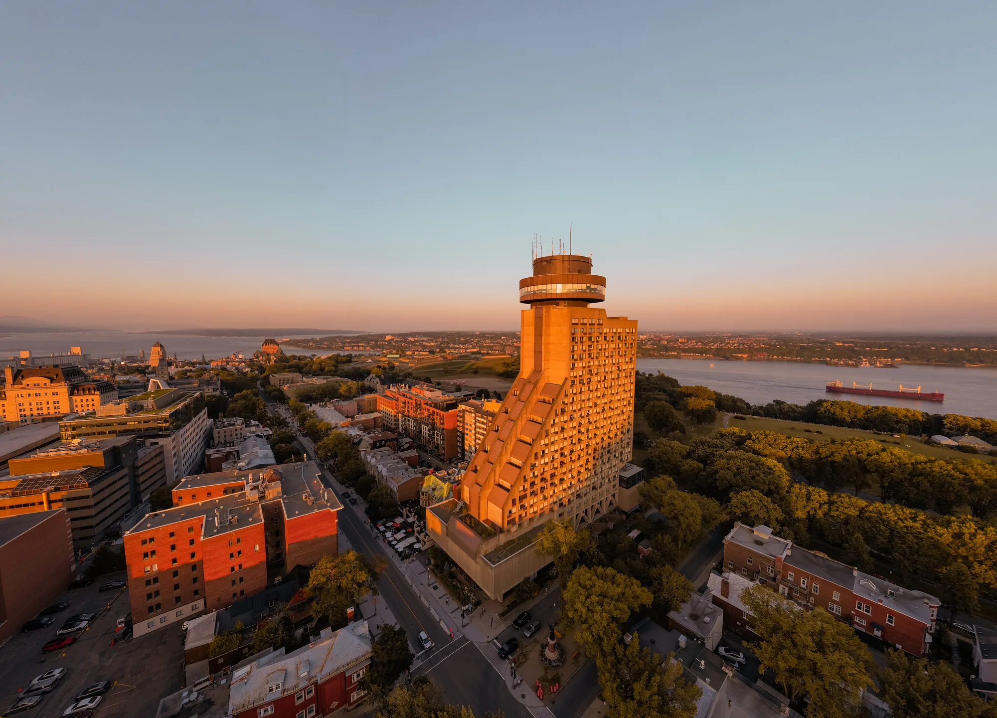 Le Galléon — Grande-Allée, Québec